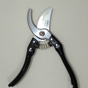 Deli Pruning Shears Black Handle ডাল কাটার